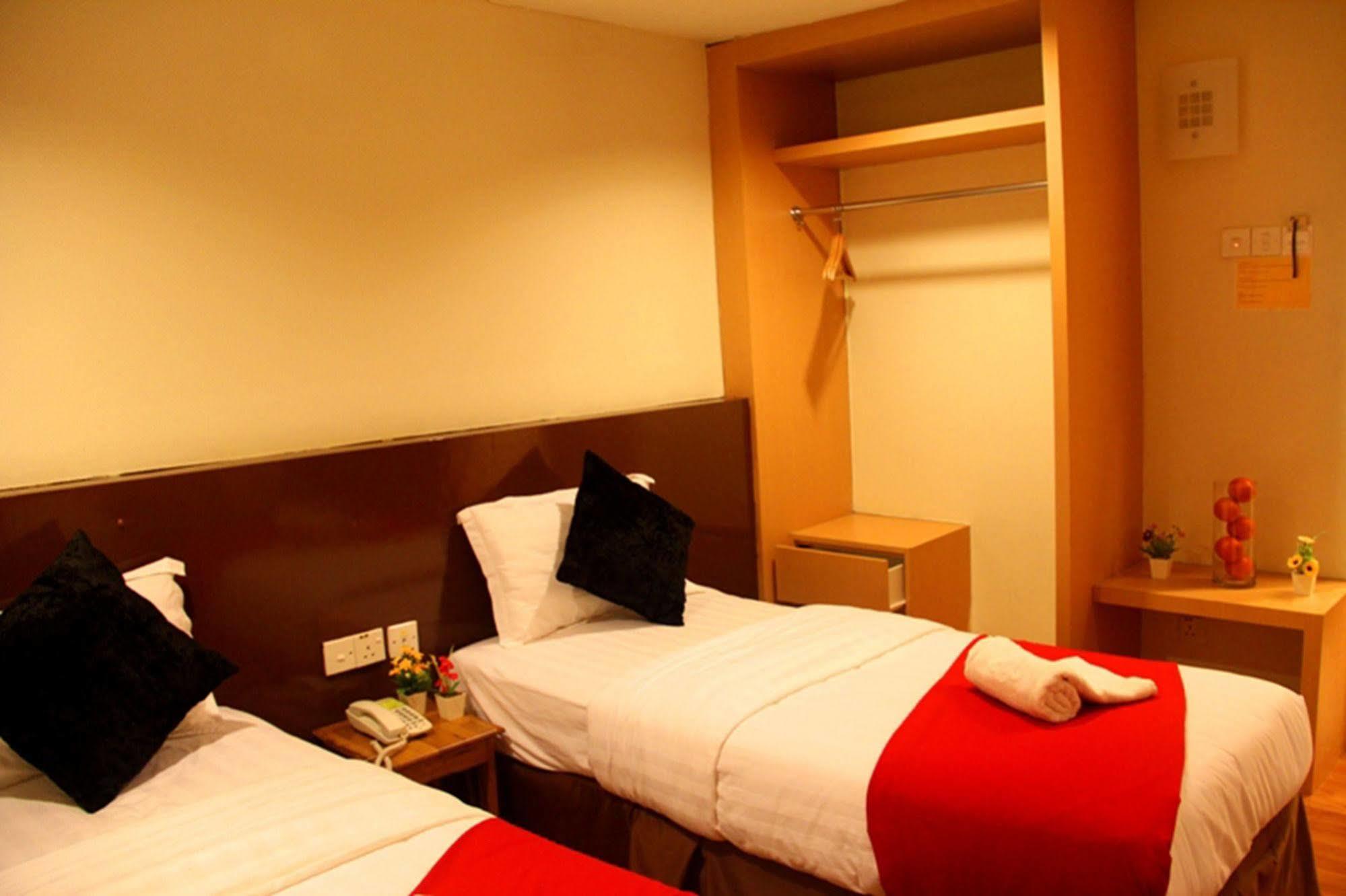 906 Hotel Melaka Raya Екстер'єр фото