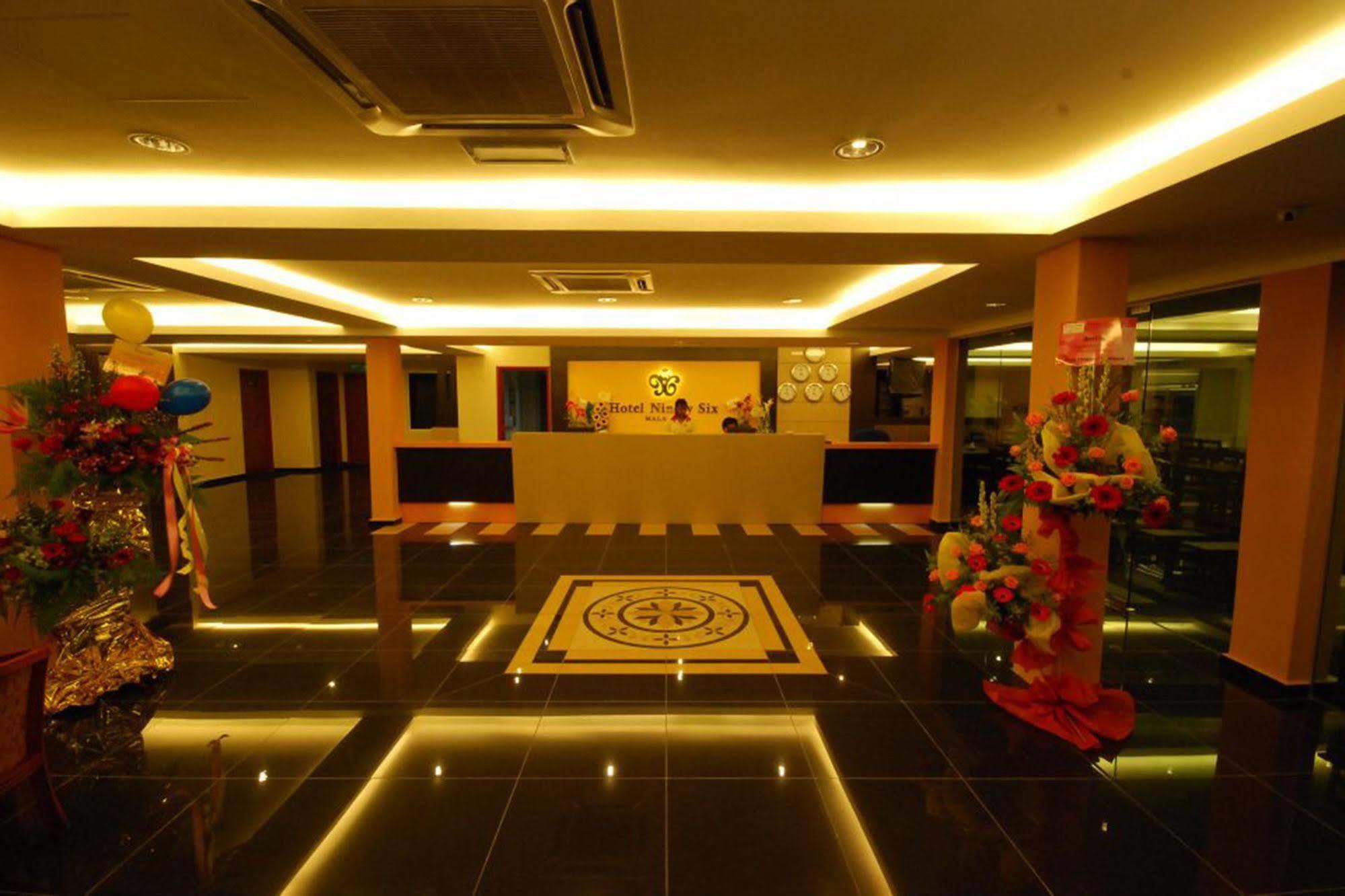 906 Hotel Melaka Raya Екстер'єр фото